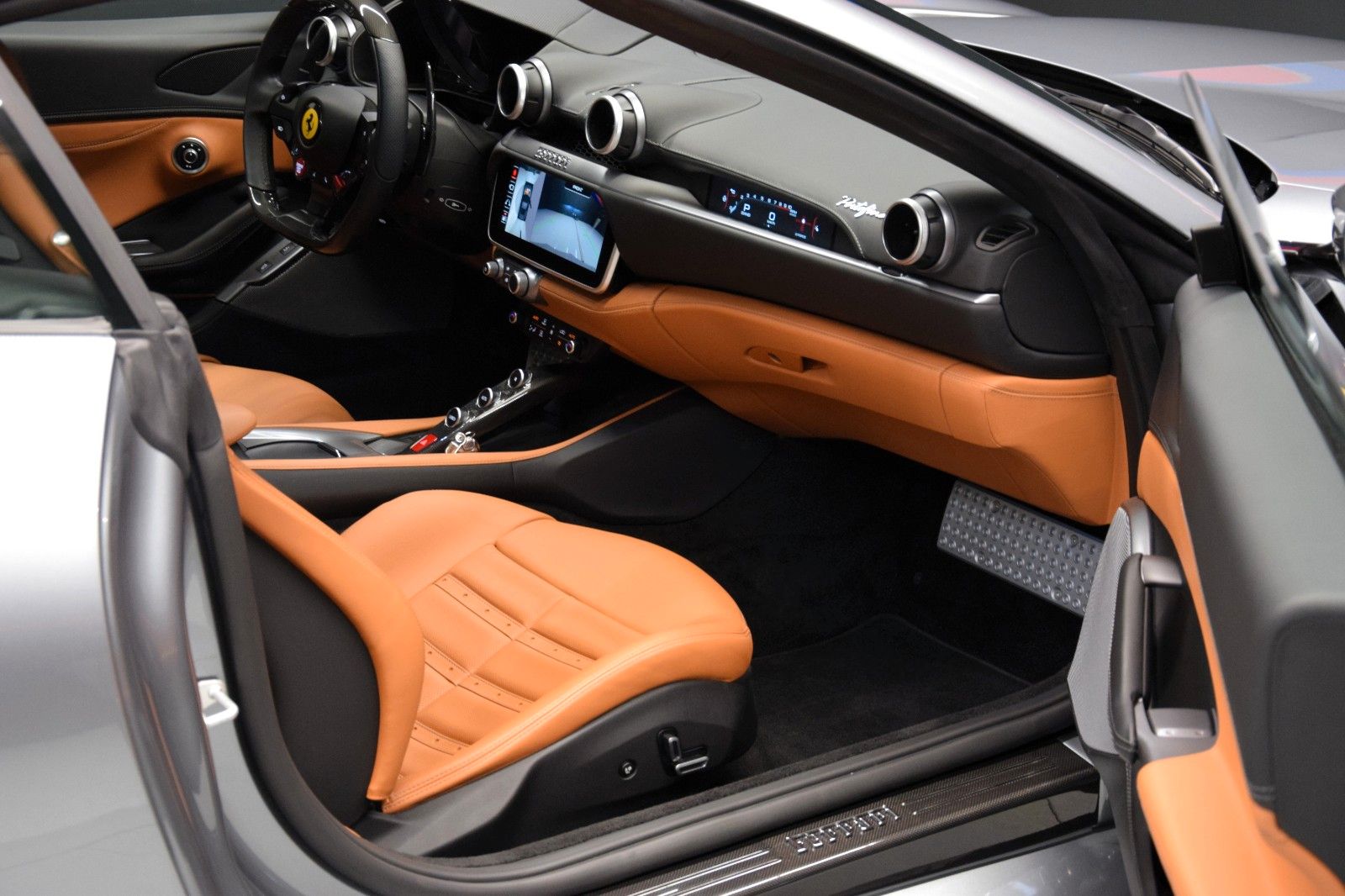 Fahrzeugabbildung Ferrari Portofino ACC Kamera Display Garantie  ADAS 1.Ha