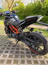 KTM Duke 125  - KTM 125