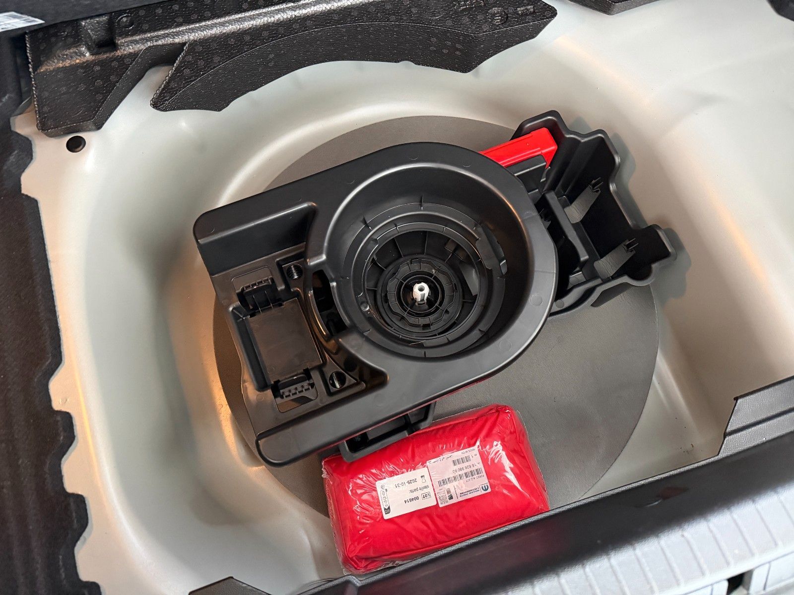 Fahrzeugabbildung Opel Corsa F 1.2 Turbo GS KlimaA,LED,Navi,SHZ,ACC,PDC
