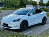 Tesla Model Y Performance AWD mit AHK - Tesla Model Y: Ahk