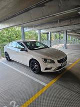 Volvo S60 R-Design 2015 EZ - gebrauchte Volvo S60 aus dem Jahr 2015