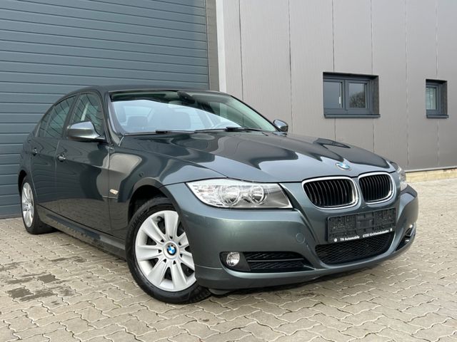 BMW 318i Lim. FACELIFT AUTOMATIK SHZ AHK PDC KLIMAA