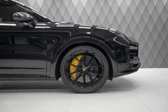 Cayenne Turbo GT BLACK/BLACK CERAMIC CARBON