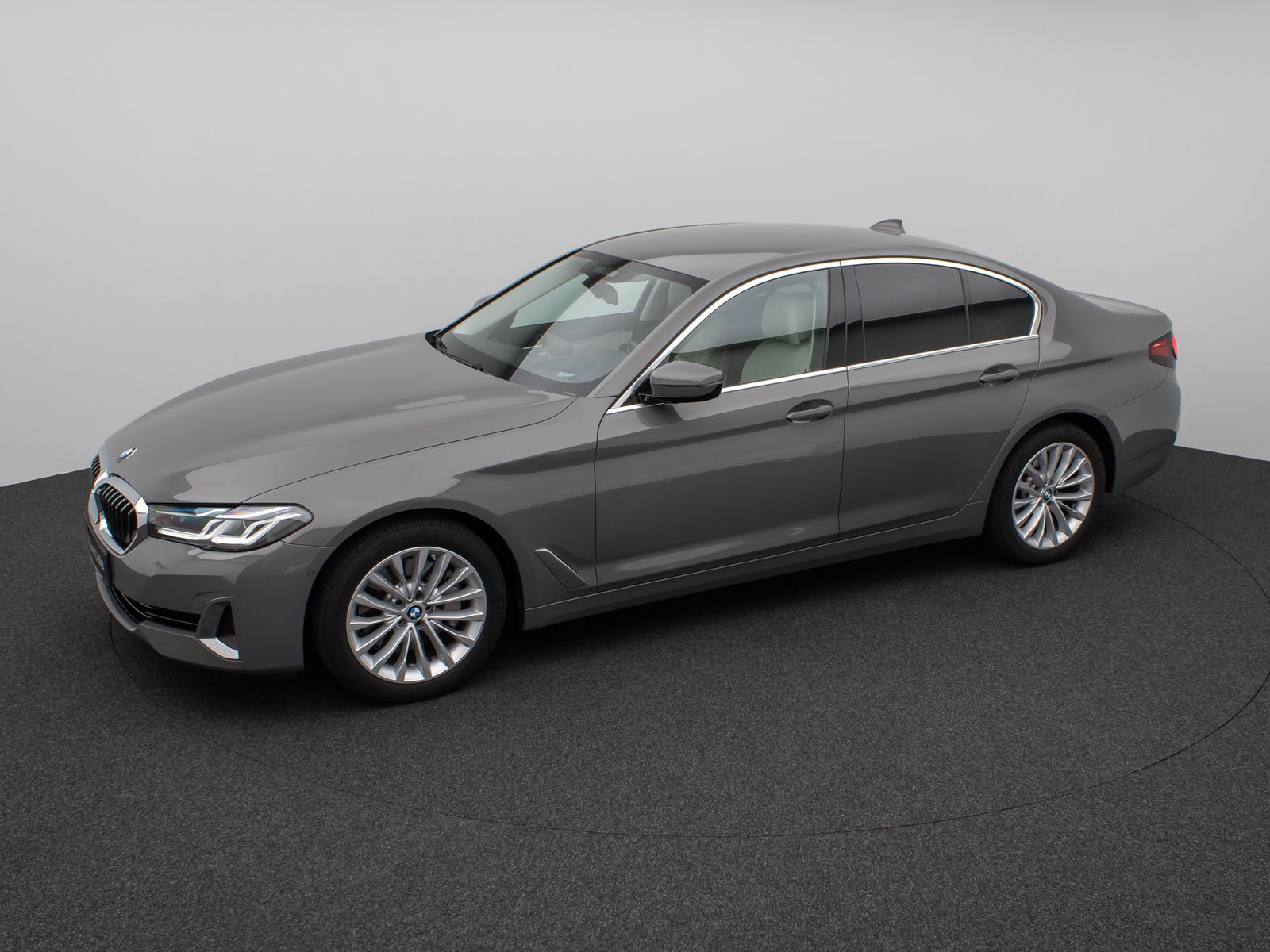 Fahrzeugabbildung BMW 530i Luxury Line Kamera Laser HUD DAB H/K SoftCL