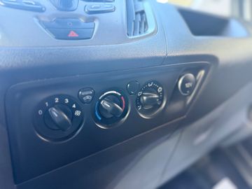 Ford Transit Custom - 11
