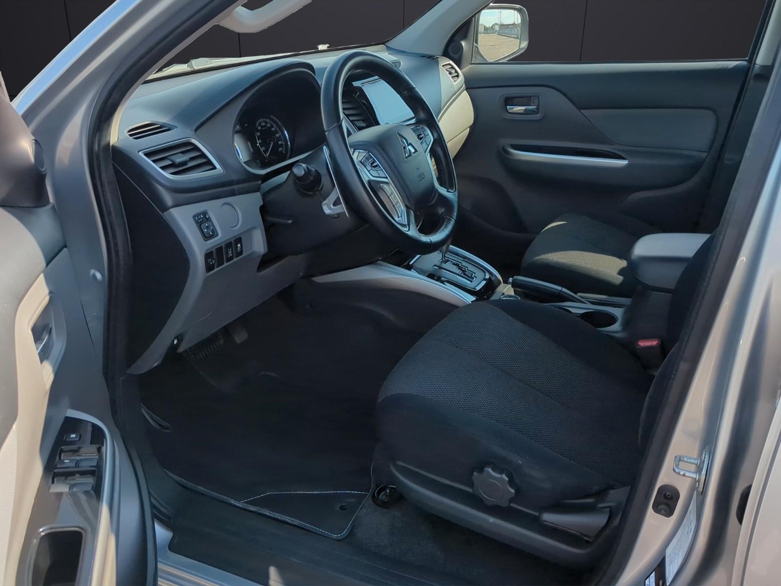 Mitsubishi L200 Plus Doppelkabine 4WD
