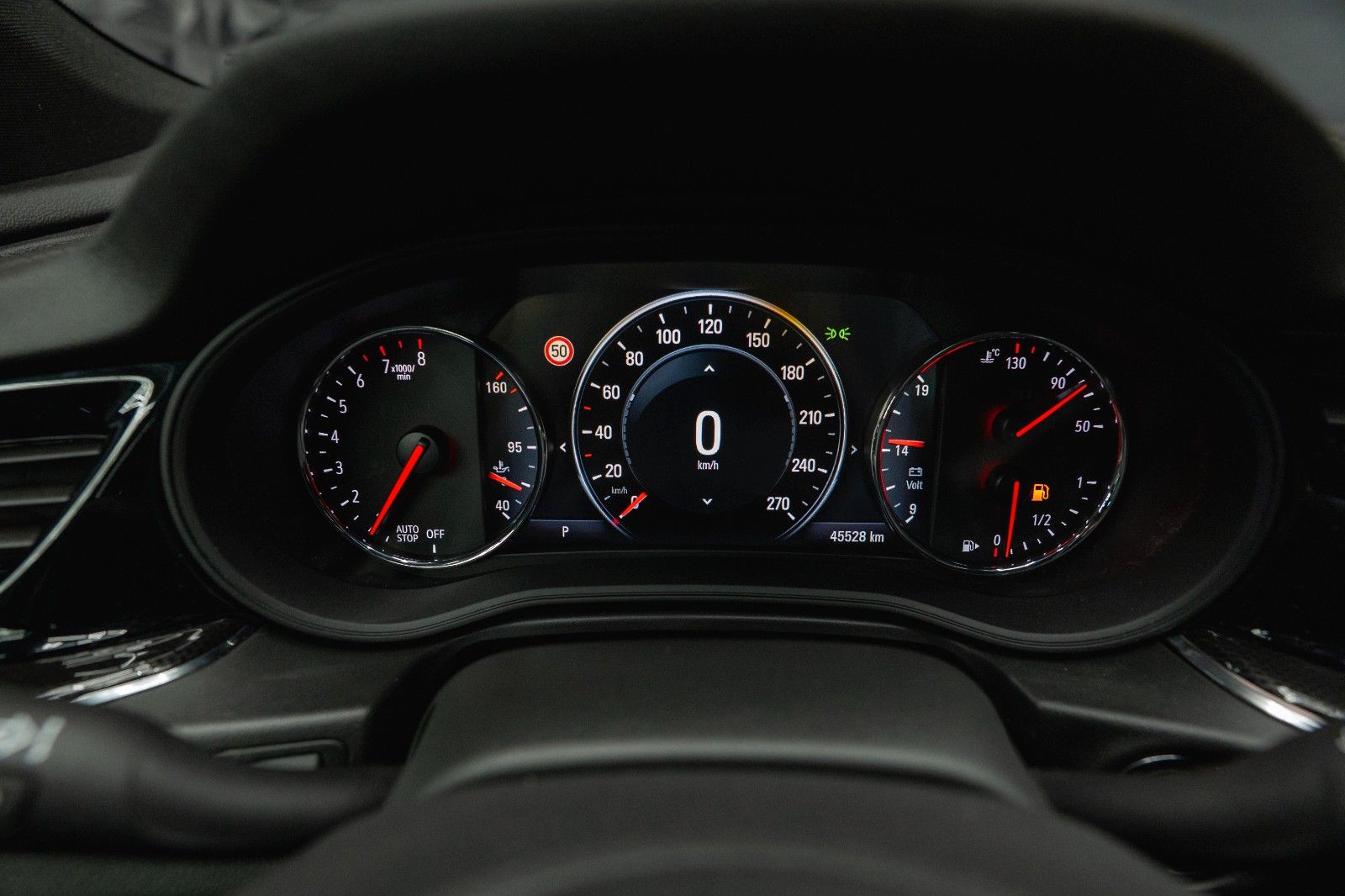 Fahrzeugabbildung Opel Insignia B Sports Tourer GSi 4x4 *ACC*LED*HU*DAB