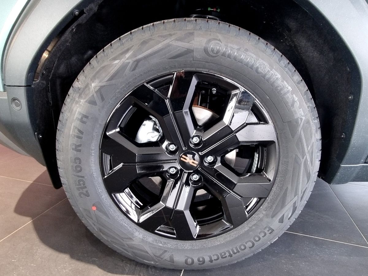 Fahrzeugabbildung Dacia Duster Extreme mild hybrid 140
