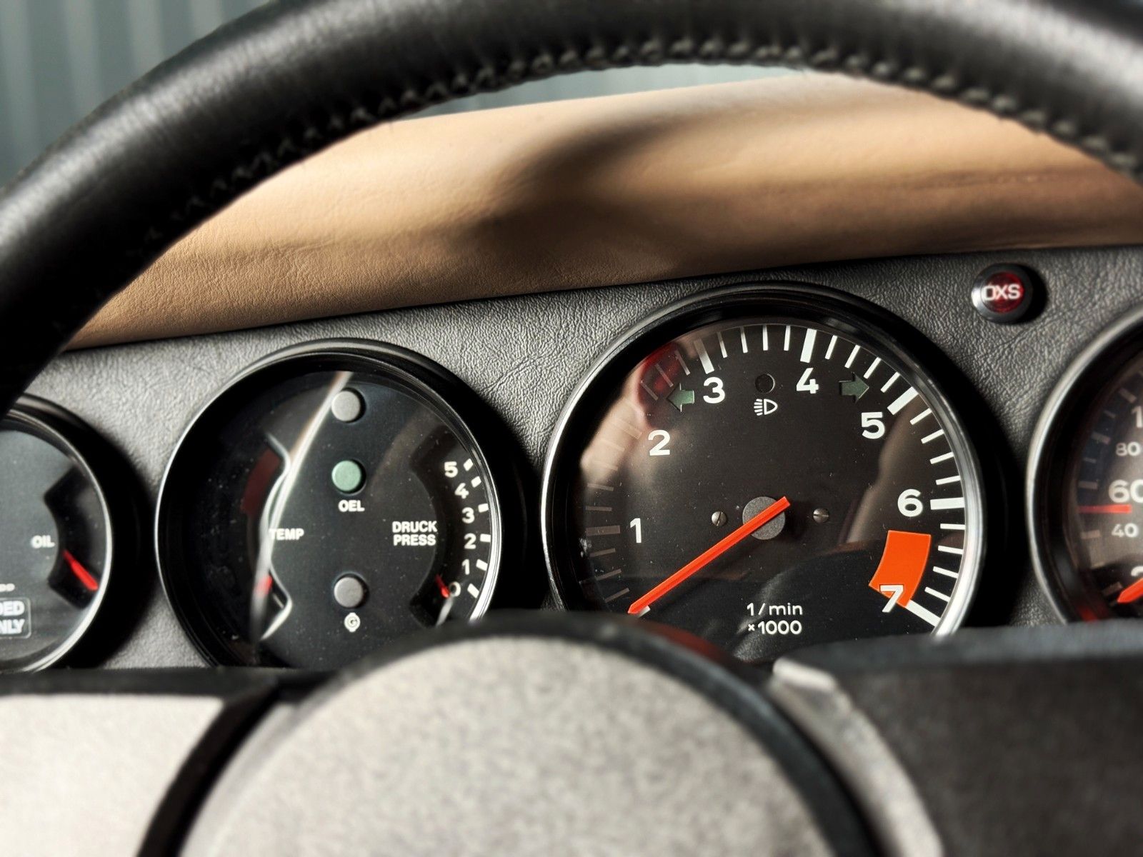 Fahrzeugabbildung Porsche 911 SC "WEISSACH EDITION"