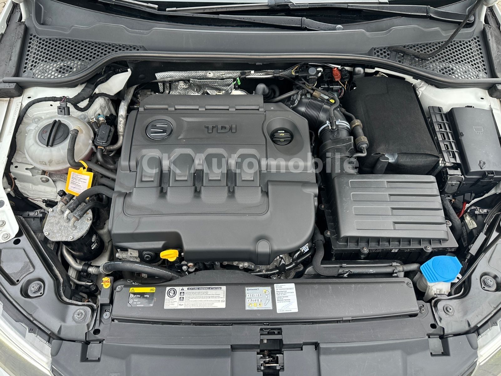 Fahrzeugabbildung SEAT Leon FR 2.0 TDI/Navi/LED/Alcantara/SHZ/PDC