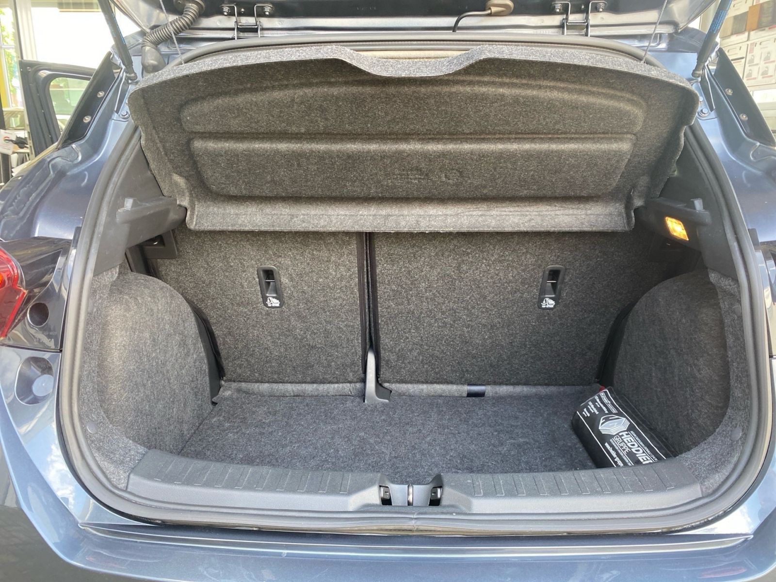 Fahrzeugabbildung Nissan Micra 1.0 IG-T Kiiro*Navi*DAB*Alu*Sitzhg*PDC*+WR
