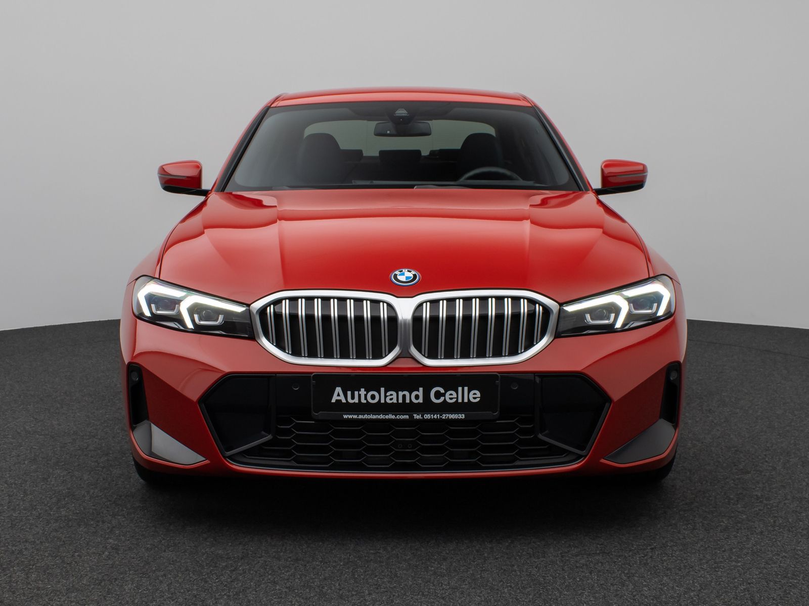 Fahrzeugabbildung BMW 330e M Sport HUD DAB PDC Geschwindigkeitsreg