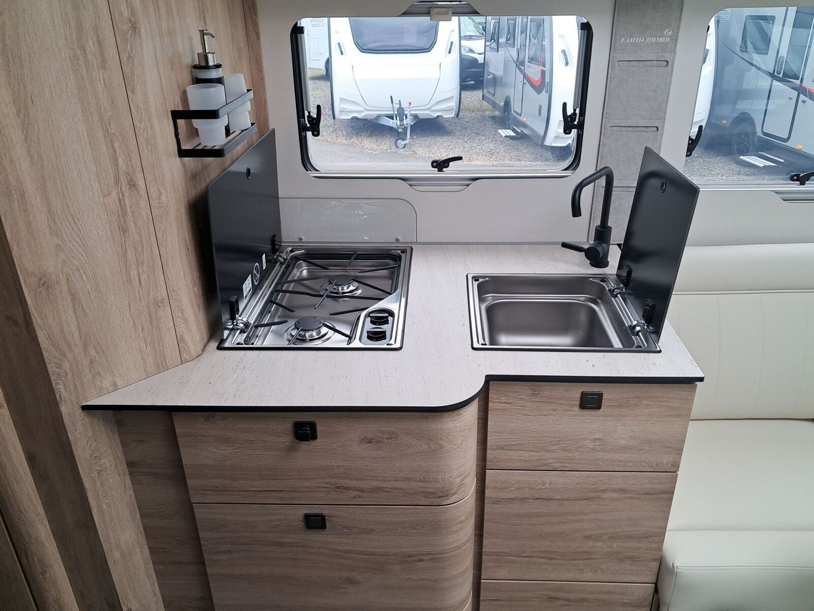 Fahrzeugabbildung Eura Mobil Integra Line GT IL 726 EF Mondial+, Mark. ,170PS