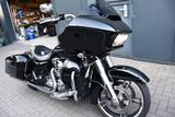 Harley-Davidson Road Glide Special Dr. Jekill & Mr. Hyde - MOTORRAD MEHR ALS 1500 CCM