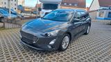 Ford Focus Turnier Titanium - Ford Focus Titanium mit Hybrid-Antrieb (Benzin/Elektro)