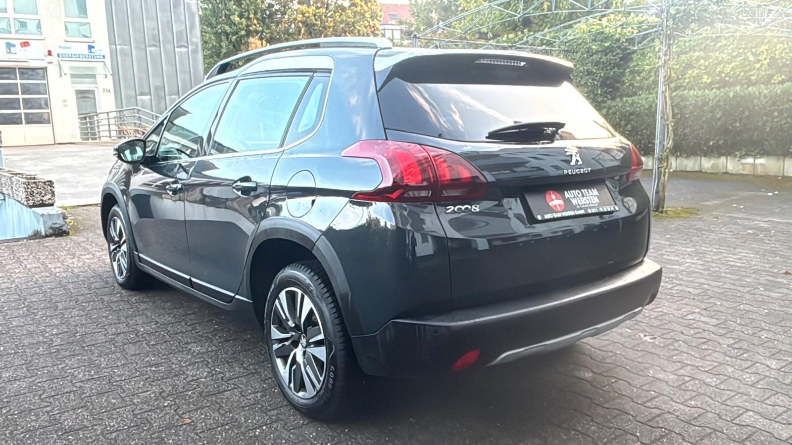 Peugeot 2008 Allure *1.2Benzin* *Automatik*