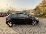 Kia Rio Spirit/Shz+Lhz/Pdc h/Klima/Keyless-Go - Kia Rio in Mannheim