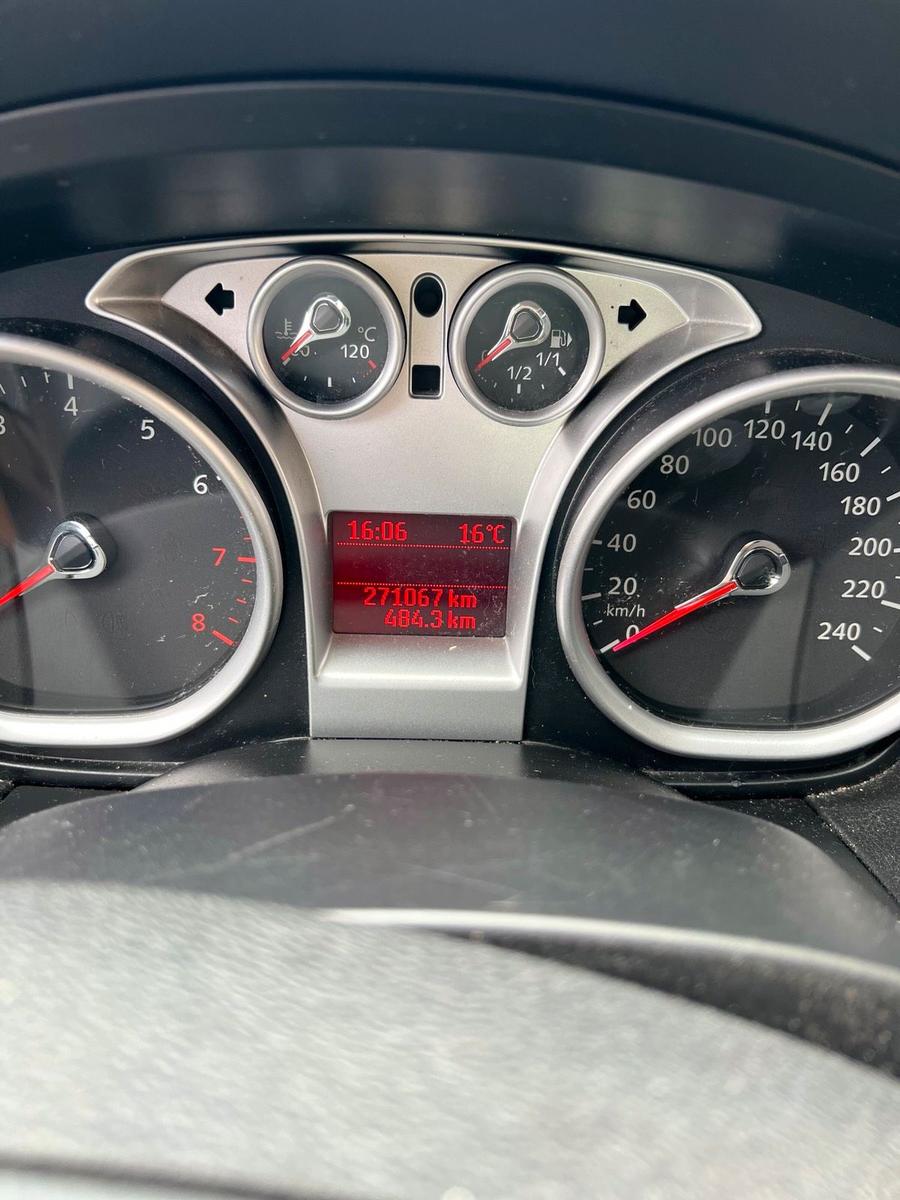 Ford Focus 2008 — photo 5