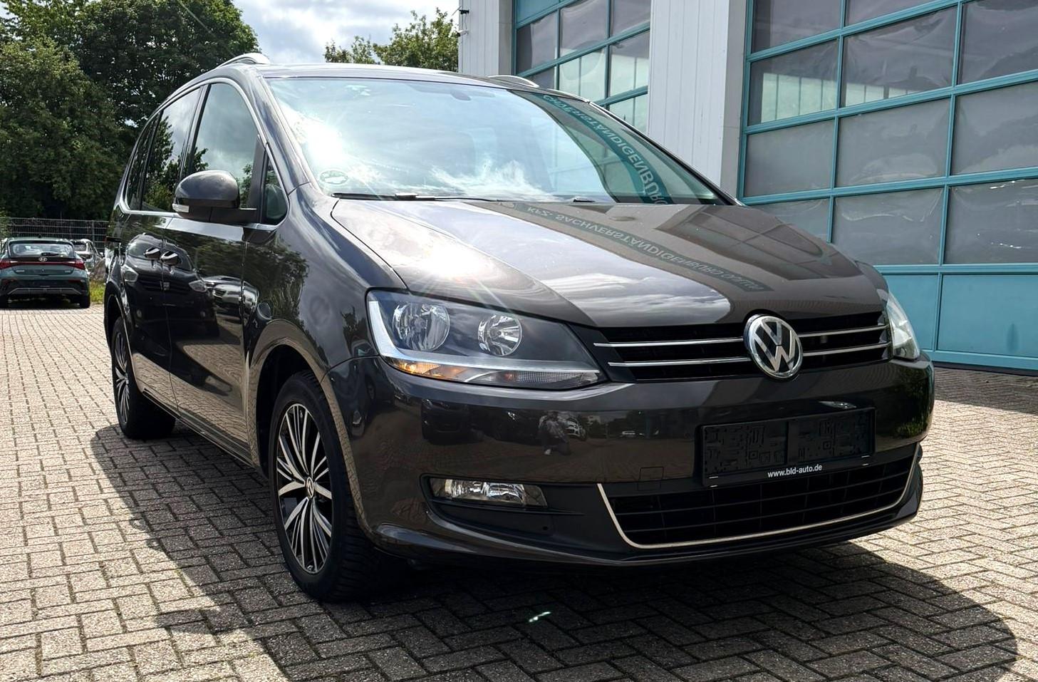 Volkswagen SHARAN*NAVI*el.TÜREN*K.AUTO*PDC*AHK*ACC*el.SITZ*