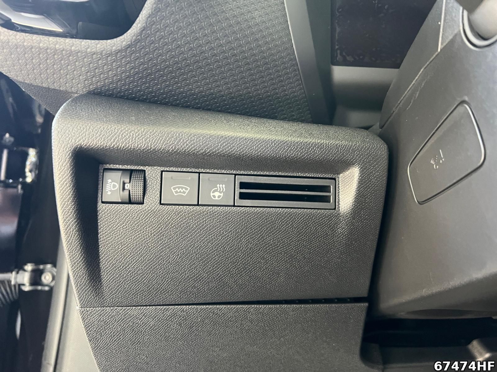 Fahrzeugabbildung Citroën C4 Max Hybrid 145