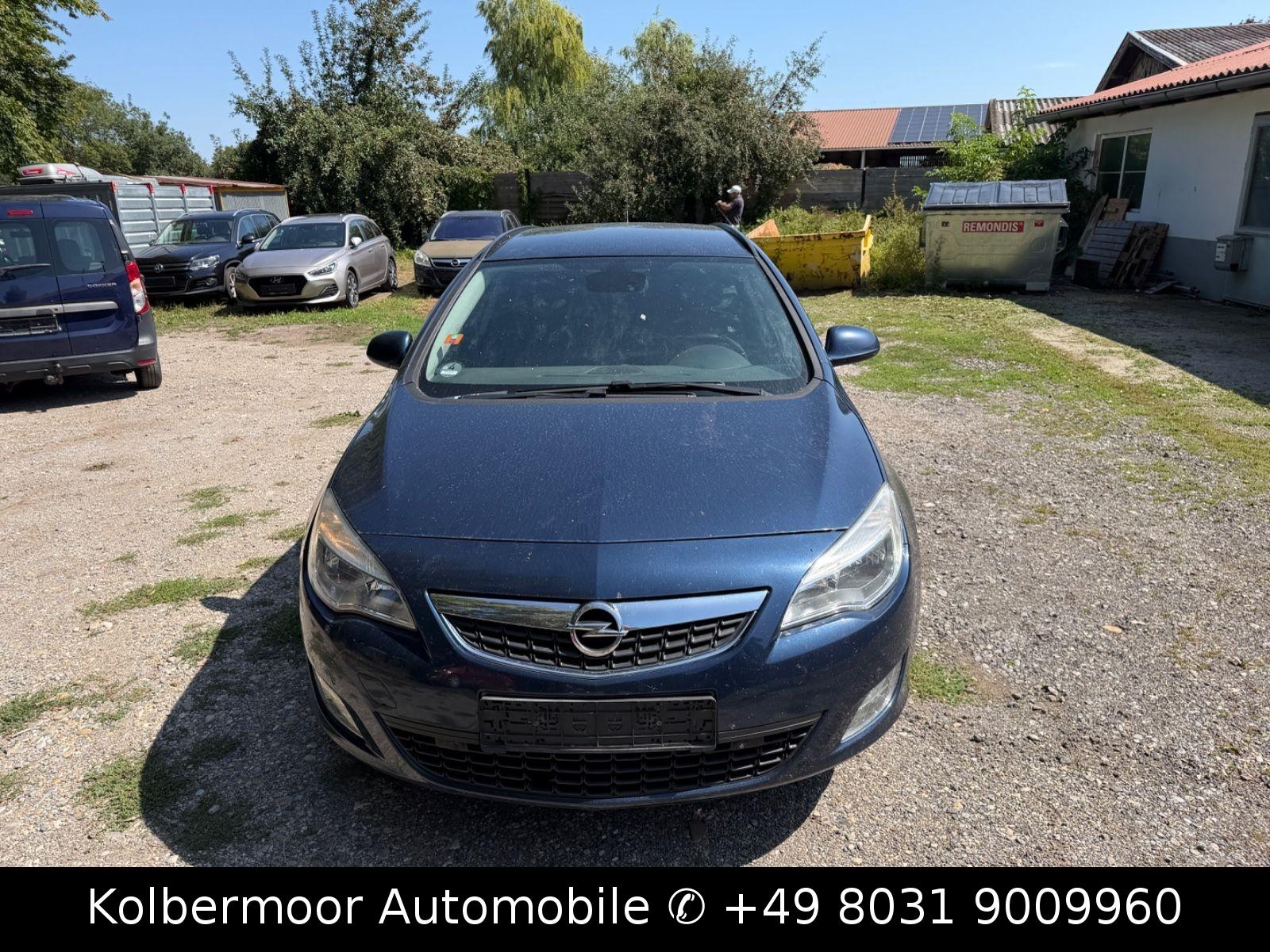 Opel Astra J Sports Tourer Design Edition