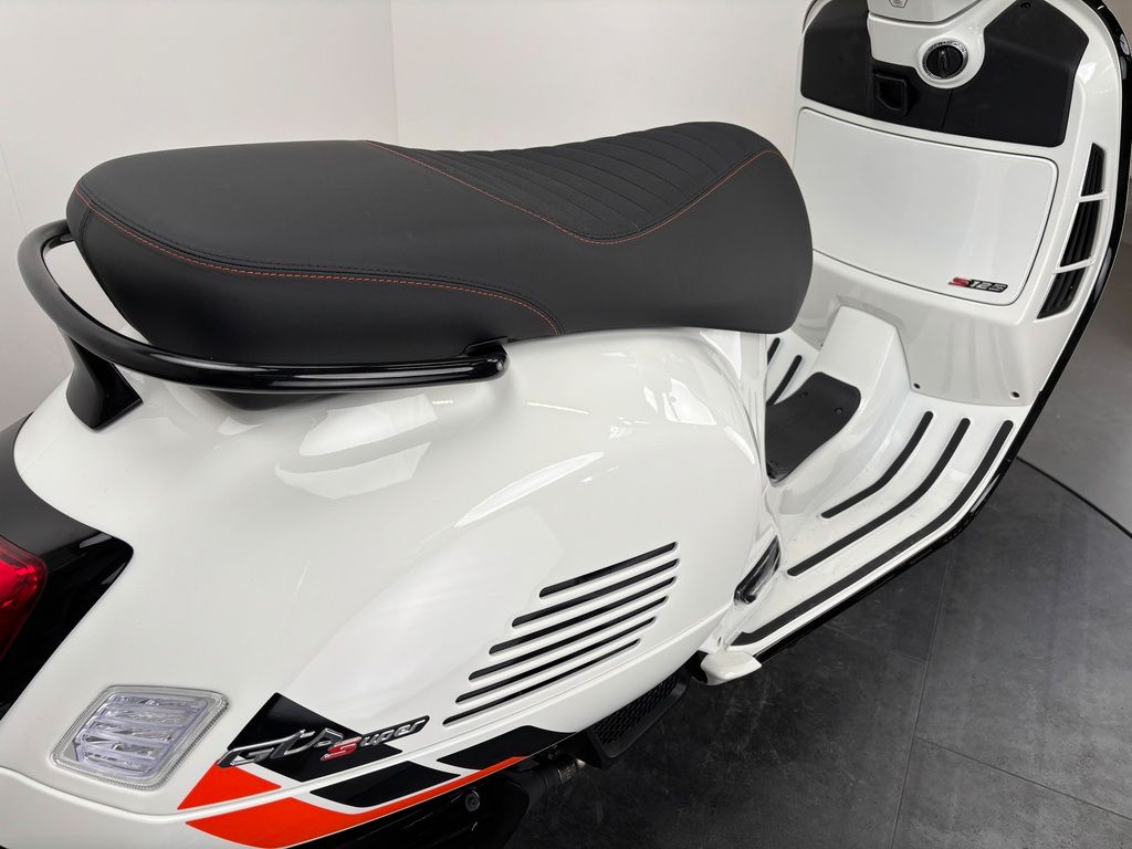 Fahrzeugabbildung Vespa GTS 125 SuperSport E5+ *NEUFAHRZEUG*