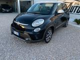 Fiat 500L 1.6 Multijet 105 CV Trekking - schwarze Fiat 500L Trekking