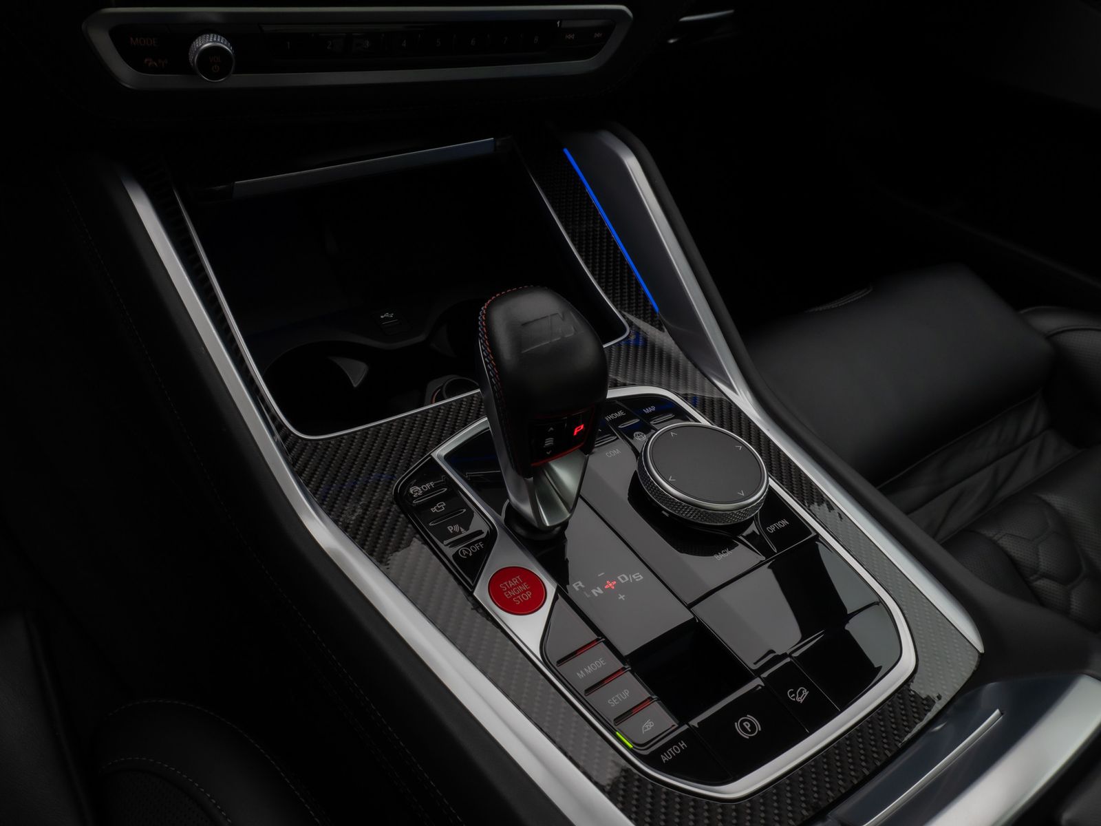 Fahrzeugabbildung BMW X5 M Competition Panorama Laser 360°DAB DisplKey