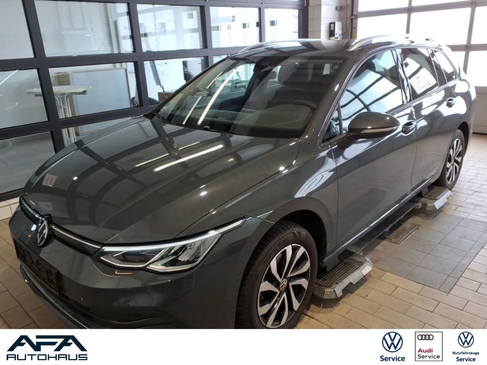 Volkswagen Golf VIII Var. 1.5 eTSI ACTIVE DSG RFK*Navi*ACC