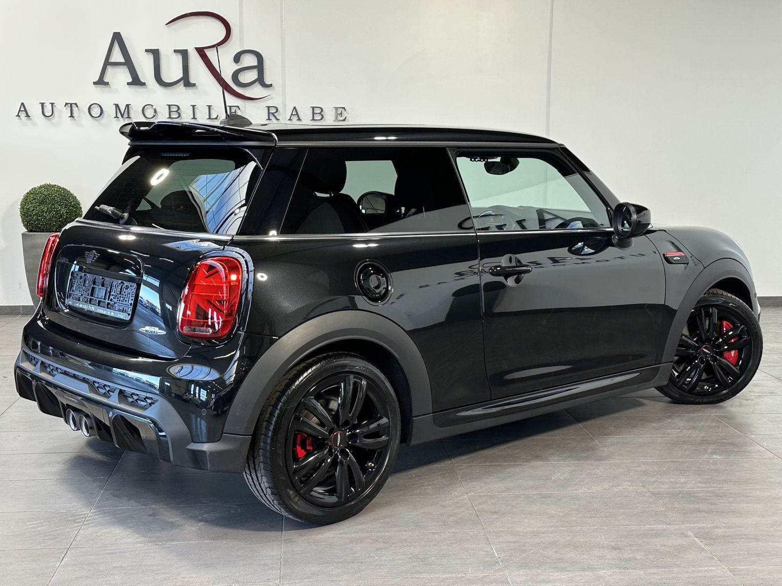 Fahrzeugabbildung MINI John Cooper Works Sport-Aut. NAV+LED+KAM+PANO+PP