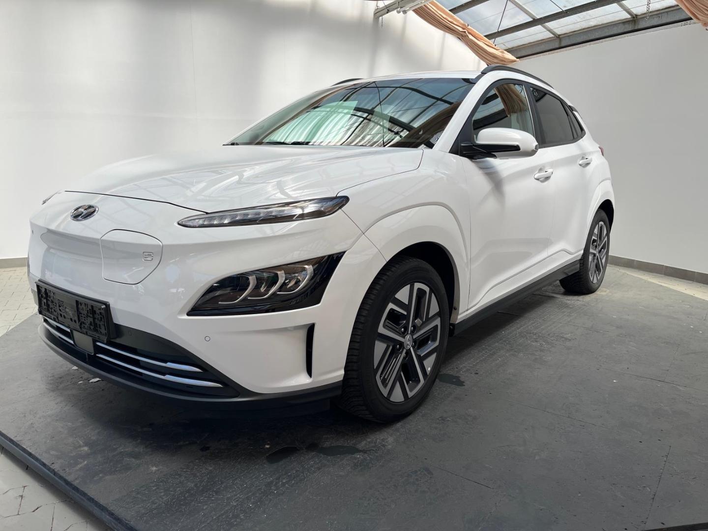 Hyundai KONA Trend 2WD MJ21 (150kW) TREND-Paket inkl. Na