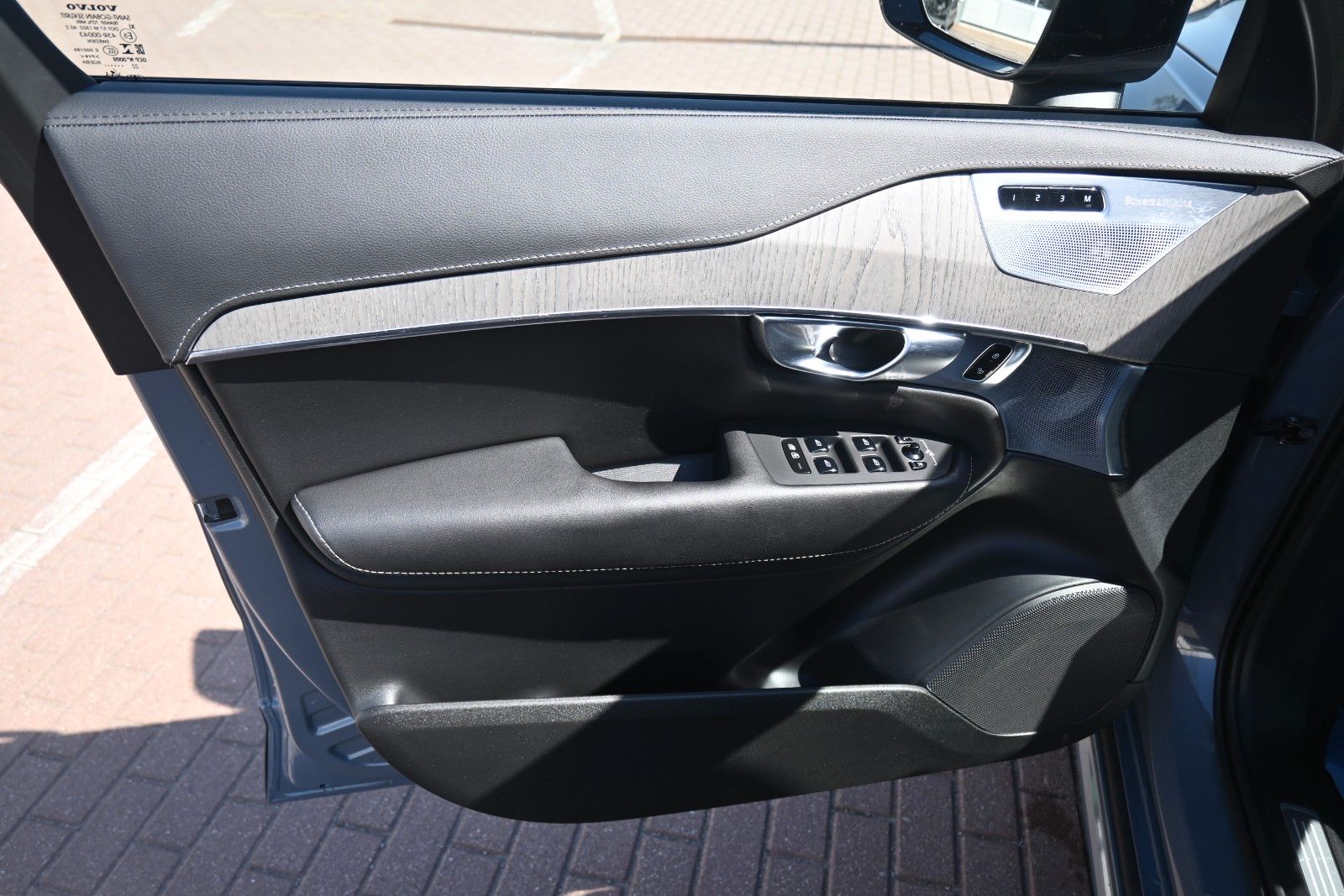 Fahrzeugabbildung Volvo XC90 B5 D AWD Ultimate Dark*STDHZG*360°*LUFT*AHK