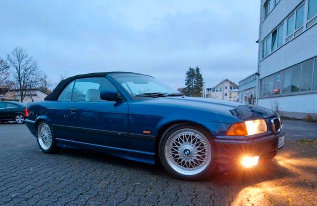 BMW E36 Cabrio 320 Avusblau 