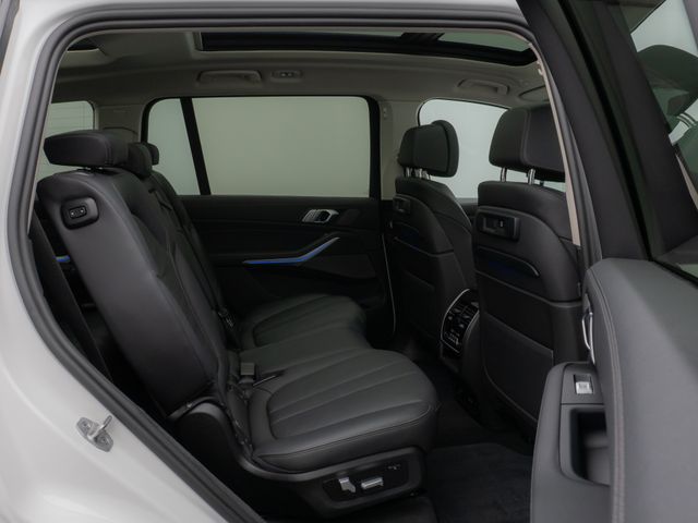 Foto Nummer 26: BMW X7