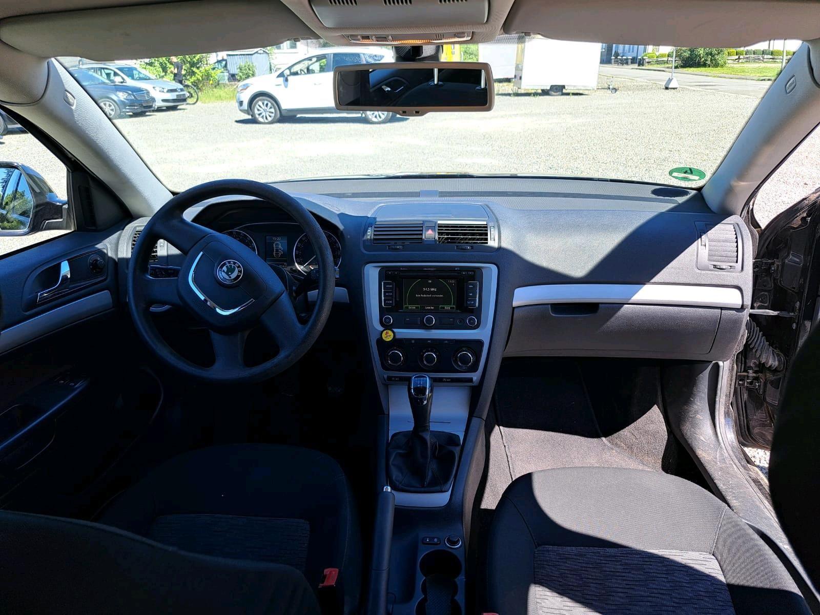 Skoda Octavia 2012 — photo 11