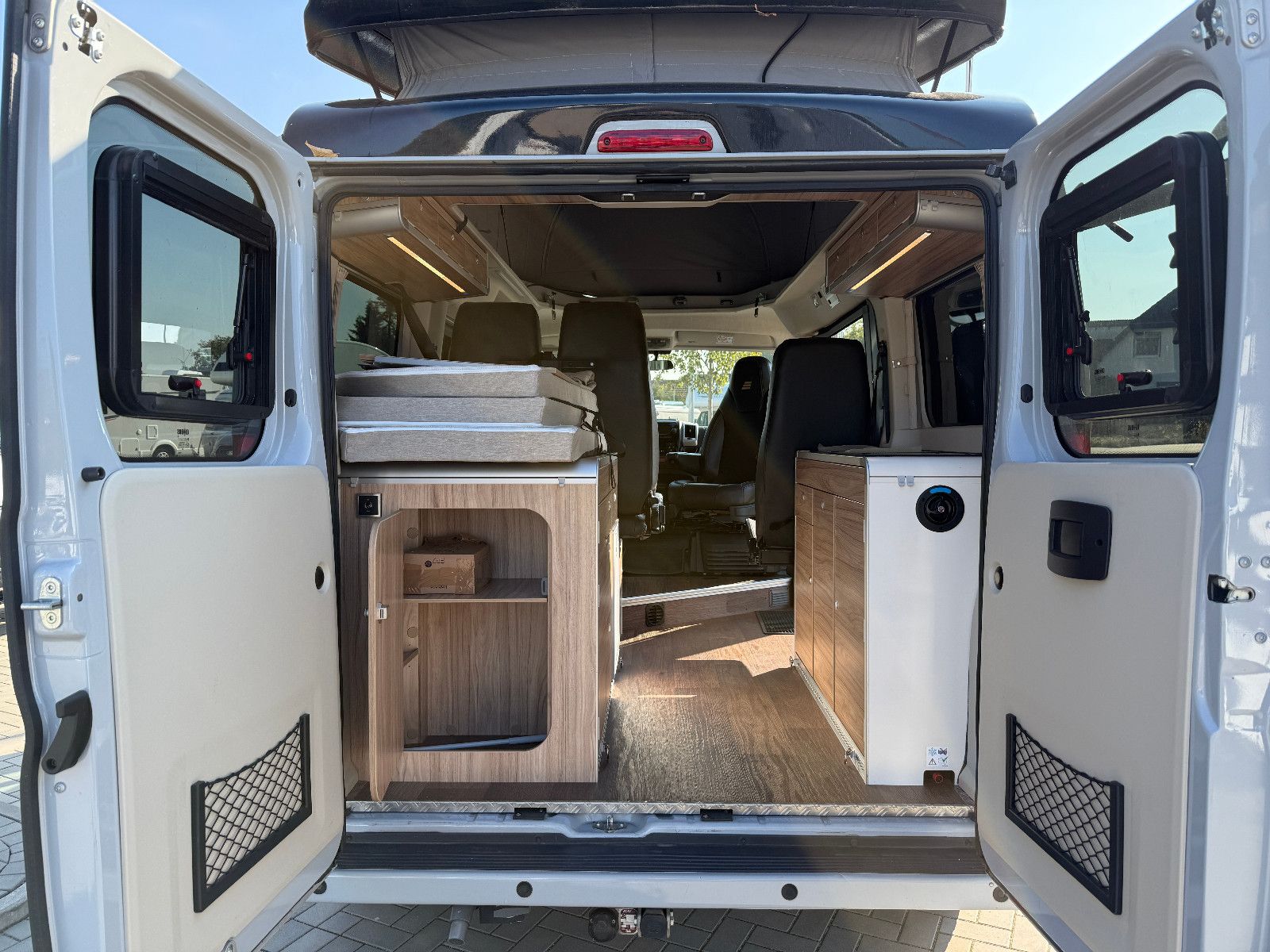 Fahrzeugabbildung HYMER / ERIBA / HYMERCAR Sydney GT 60 Limited