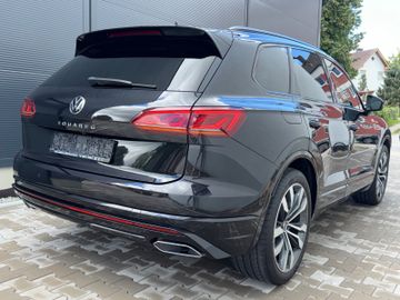 Volkswagen Touareg - 4