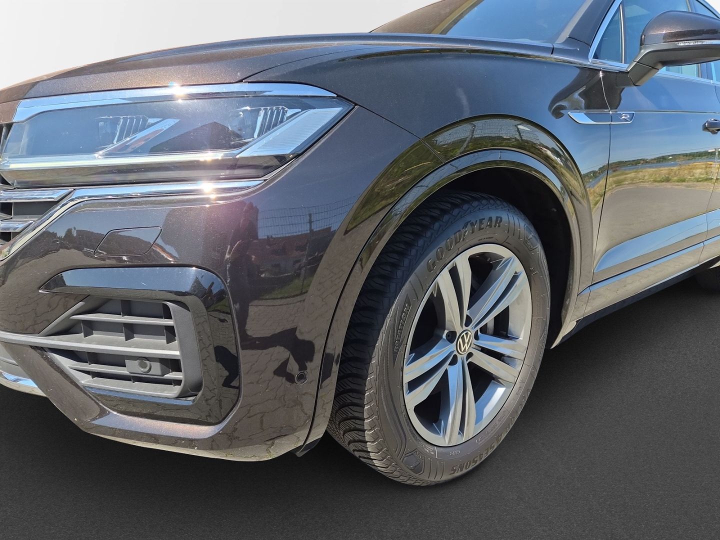 Volkswagen Touareg R-Line Pano Luft Stdhzg HUD ACC Massage foto 4