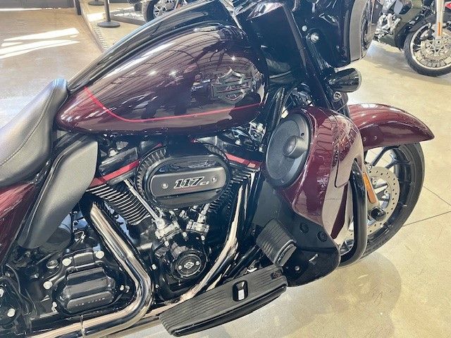 Fahrzeugabbildung Harley-Davidson FLHXSE Street Glide Screamin Eagle 117cui