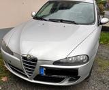 Alfa Romeo 147 1.6 16V TS Distinctive Distinctive - silberne Alfa Romeo 147