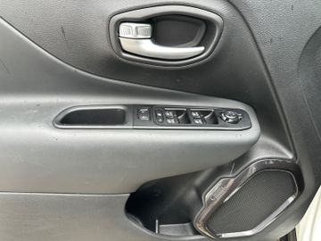 Fahrzeugabbildung Jeep Renegade Limited Navi ACC 1. Hand