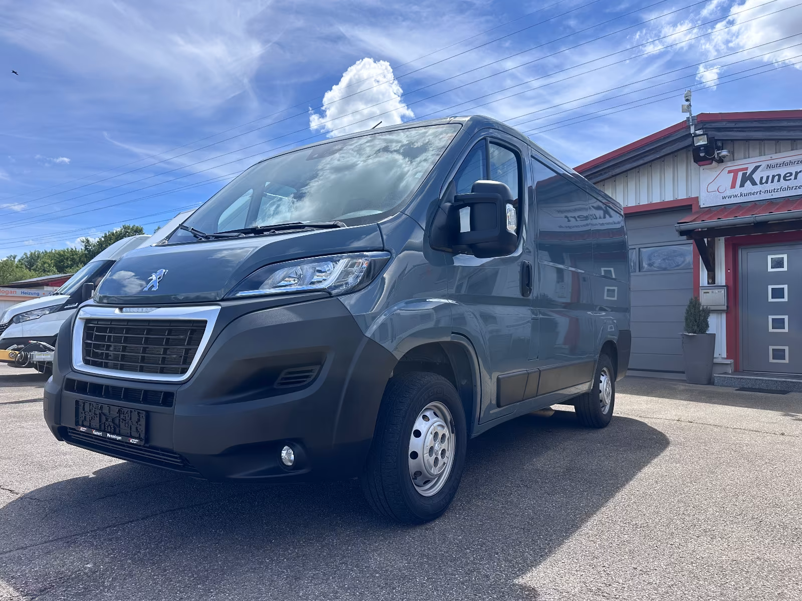 Peugeot Boxer L1H1 AHK 2,5 T. KLIMA TEMPOMAT 1.HAND