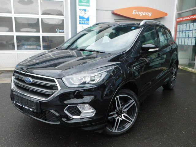 Ford Kuga Black & Silver