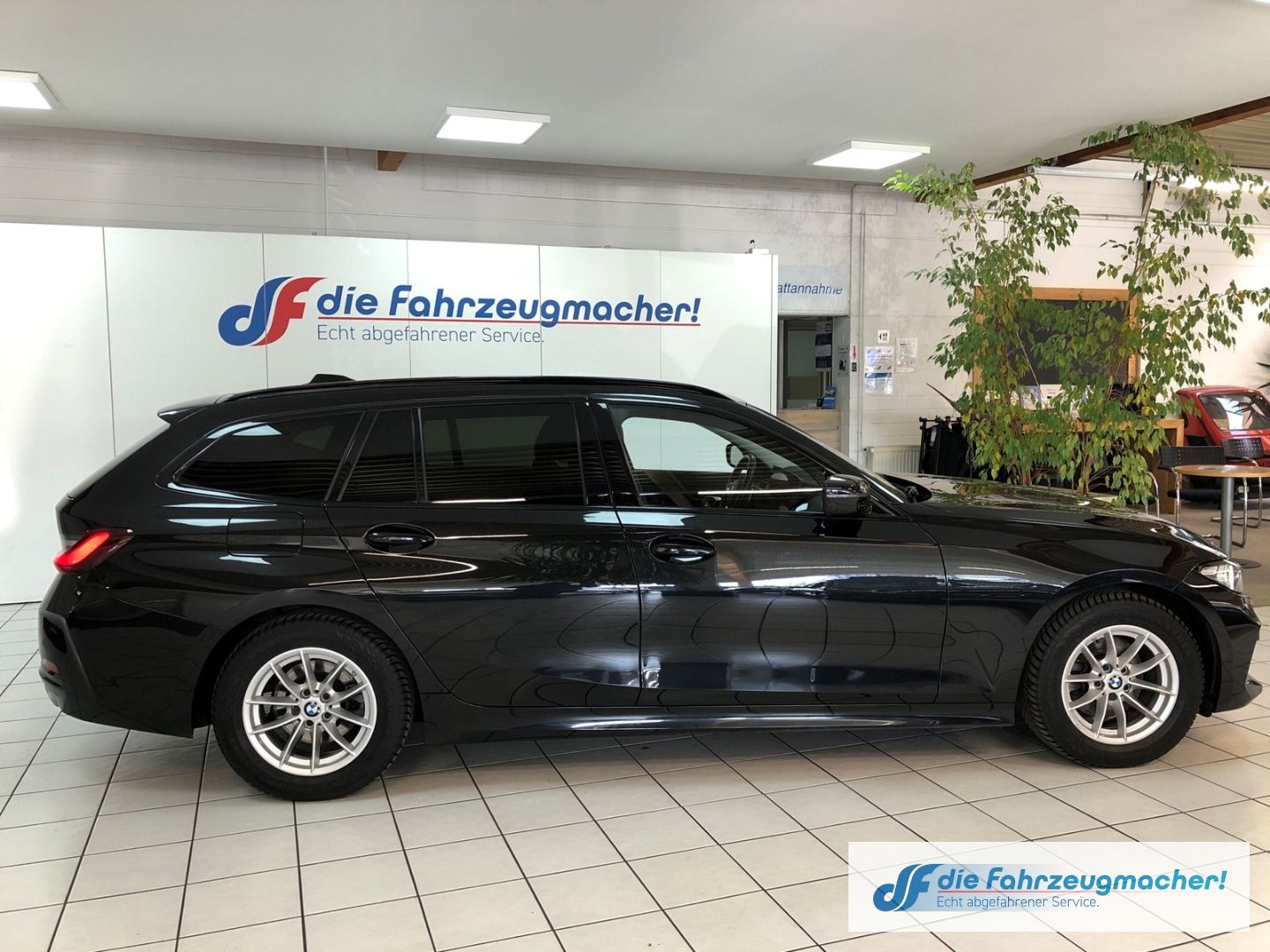 Fahrzeugabbildung BMW 320 d Touring Navi Widescreen LED El. Heckk. 3-Z