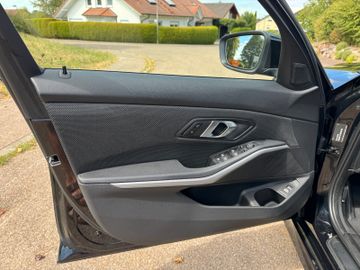 BMW 320 - 12