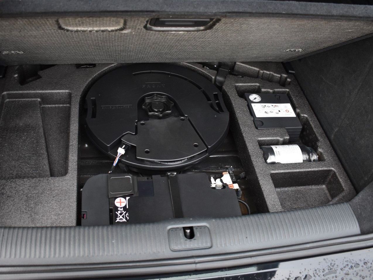 Fahrzeugabbildung Audi RS3 Sportback 2.5 TFSI quattro Keyles RS sitze