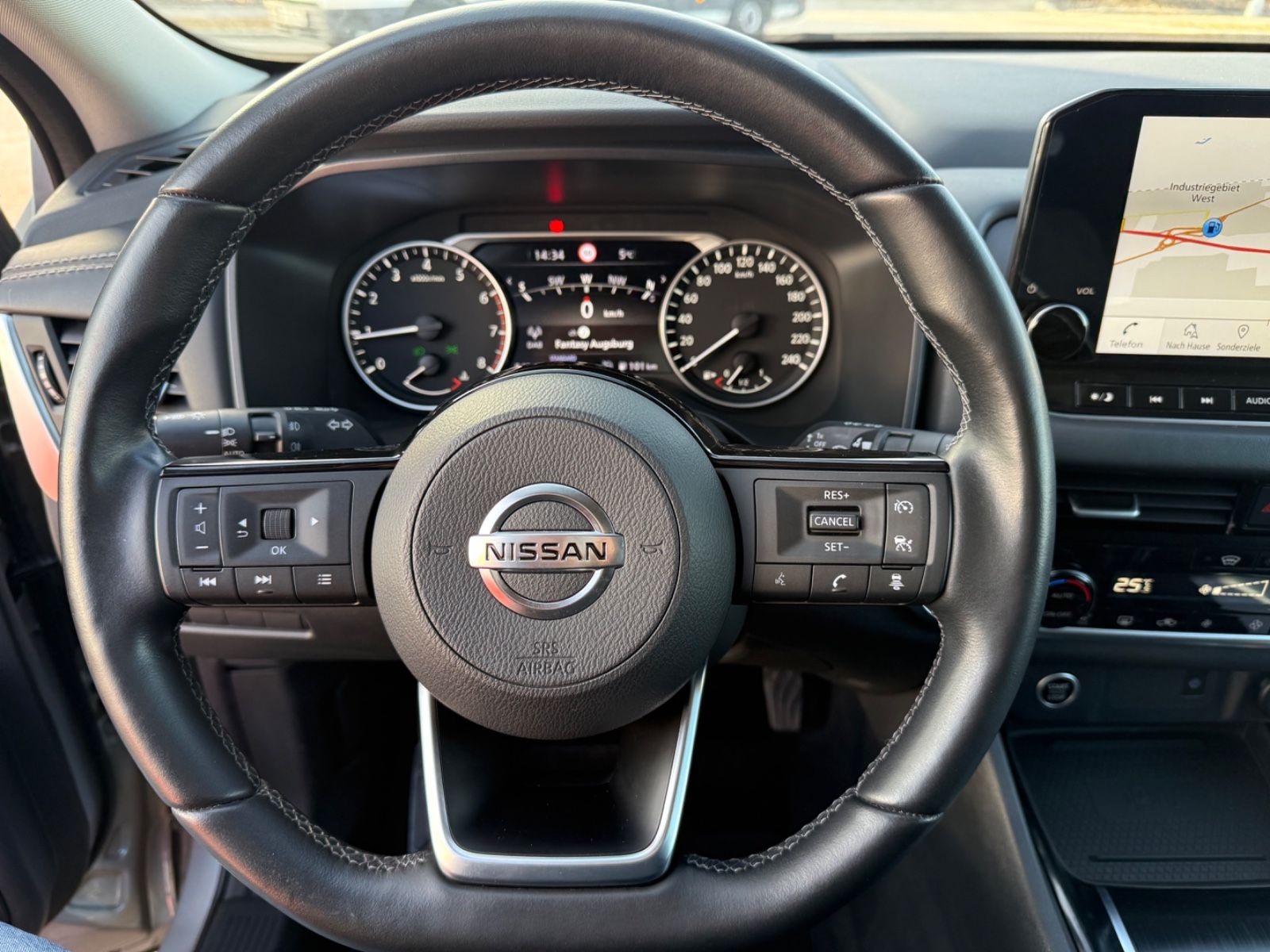 Fahrzeugabbildung Nissan Qashqai Acenta MHEV - Navi, Winter-Paket