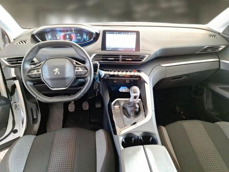Peugeot 3008 BlueHDi 130 S&S Business imagem 2