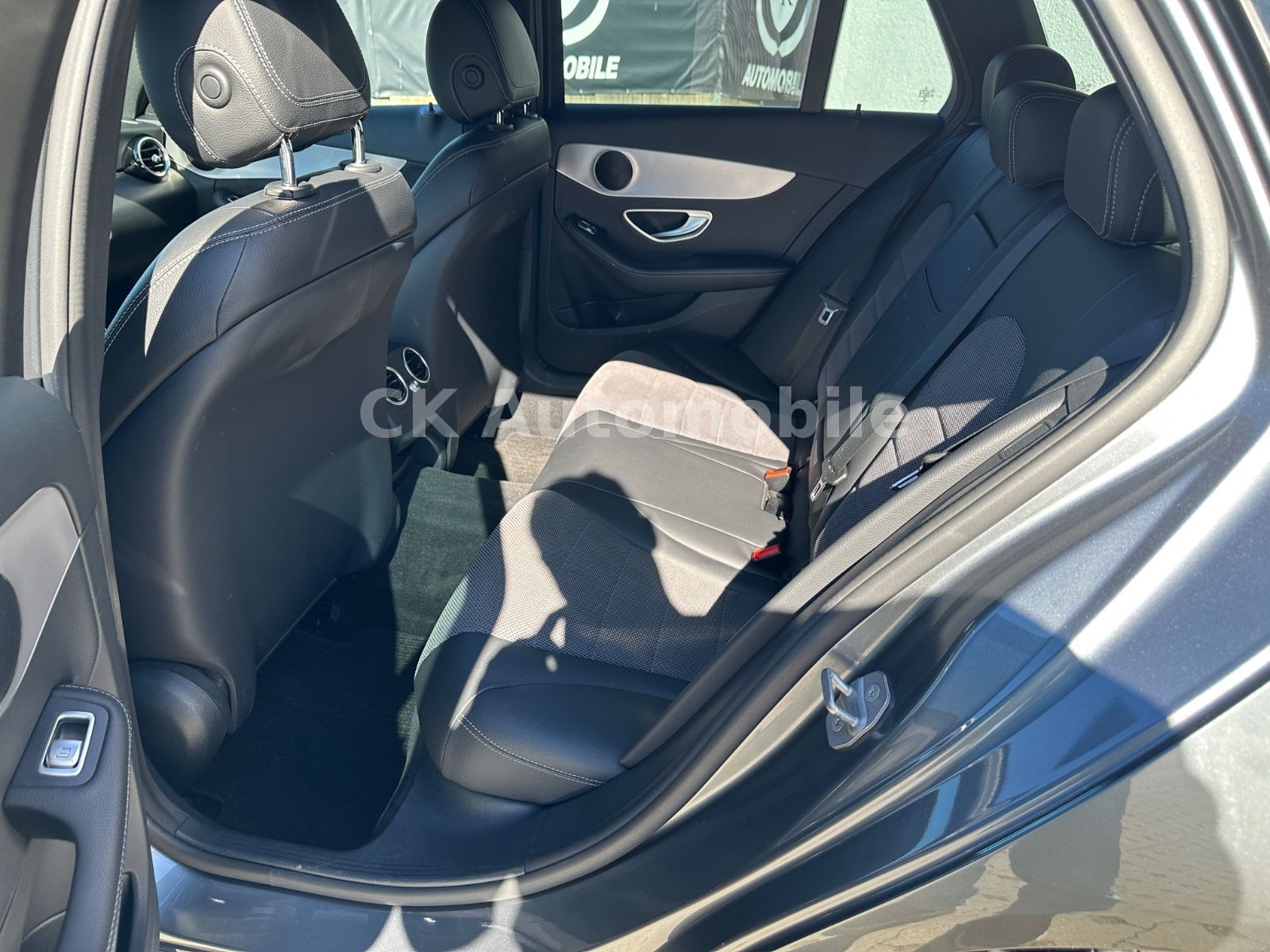 Fahrzeugabbildung Mercedes-Benz C200d T Avantgarde/Navi/LED/Kamera/AHK