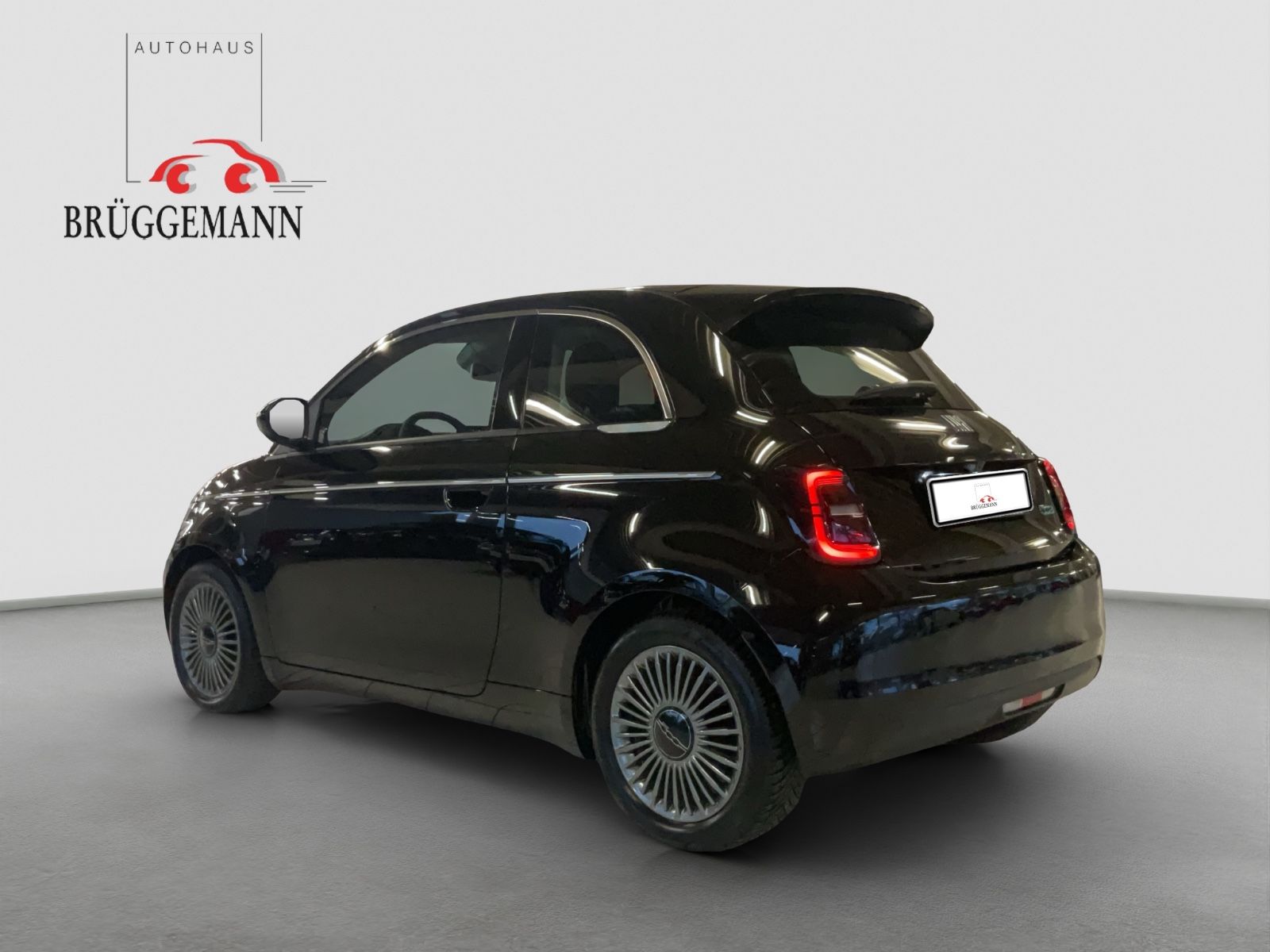 Fahrzeugabbildung Fiat 500e Icon